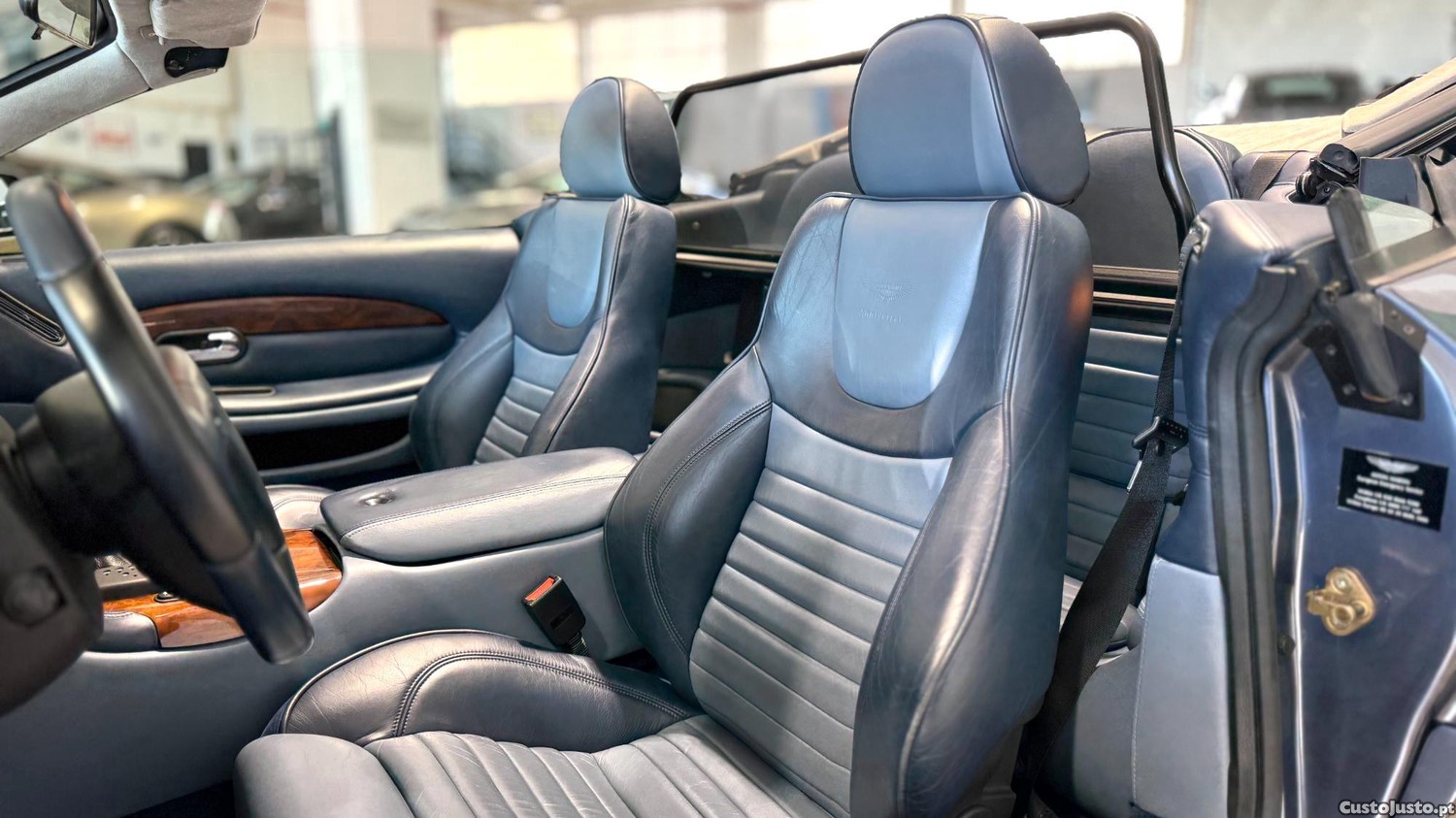 Aston Martin DB7 Vantage Volante Anniversary Edition — fotografia 12