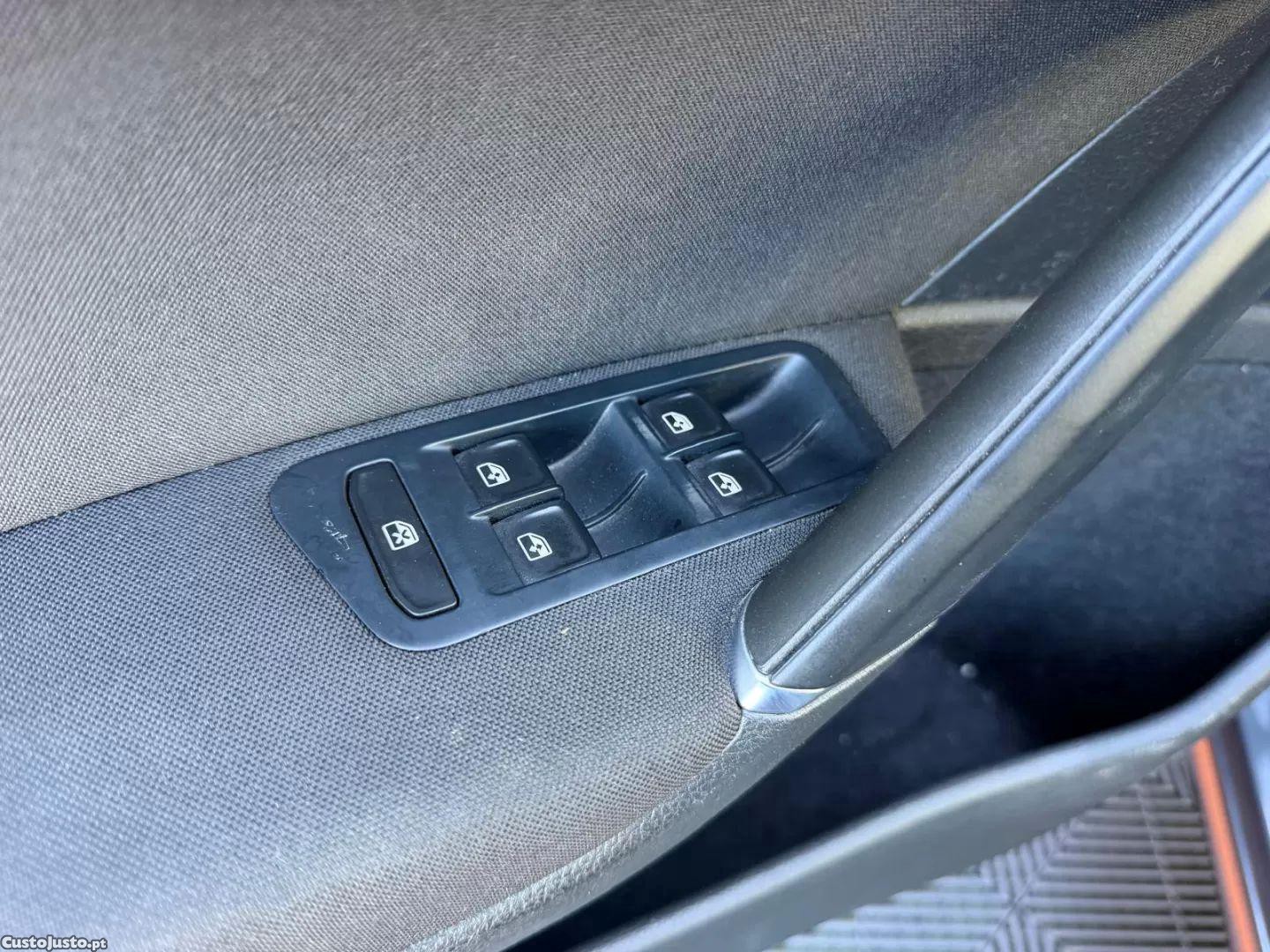 VW Golf 1.0 tsi — photo 4