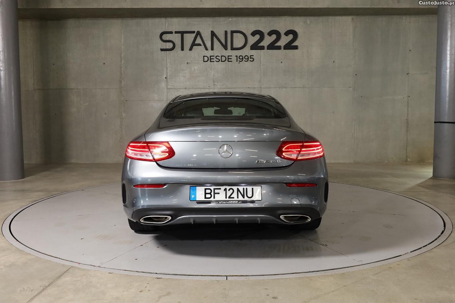 Mercedes-Benz C 180 Coupé AMG — fotografia 19