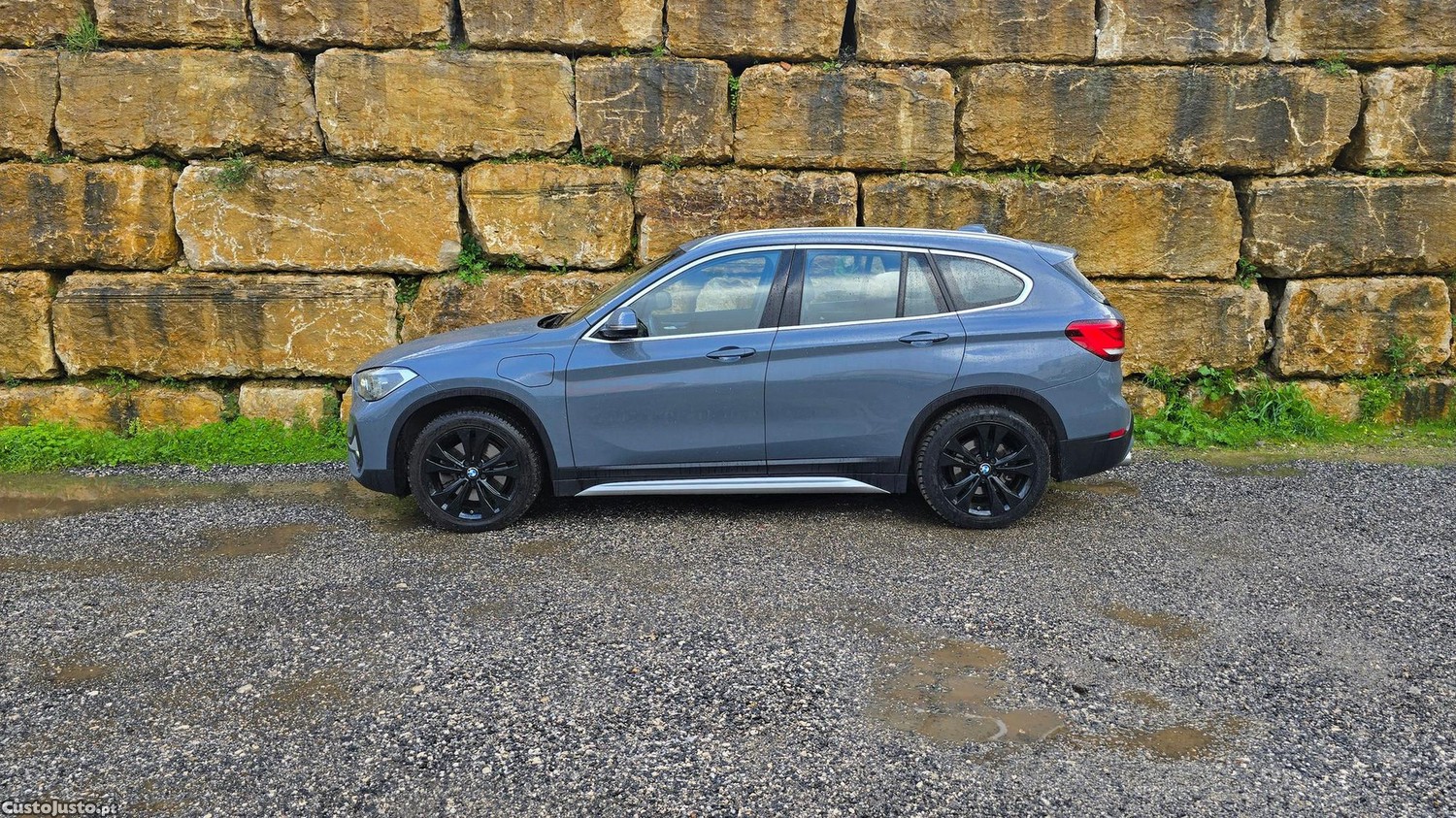 BMW X1 xDrive25e - 21 — photo 3