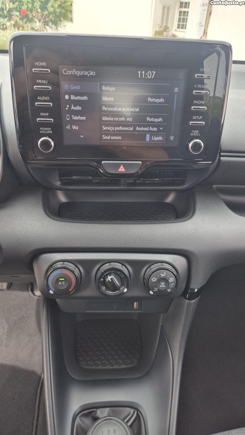 Toyota Yaris 1.0 VVT-iComfort — fotografia 3