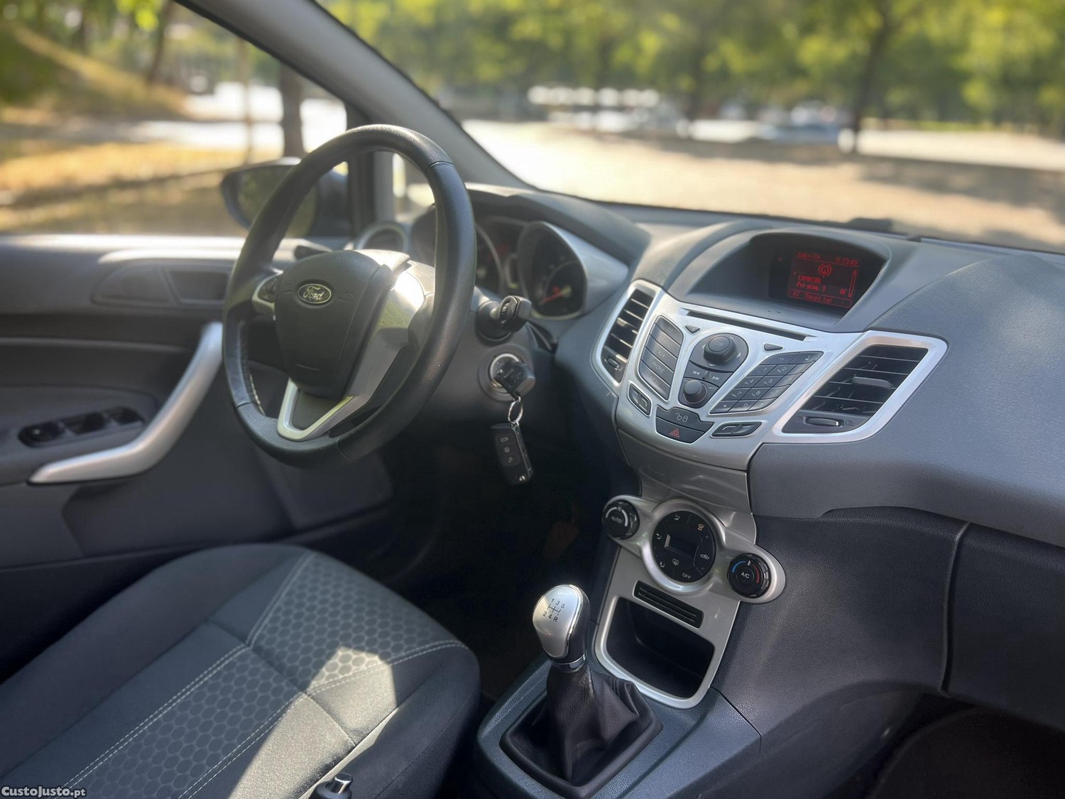 Ford Fiesta Titanium — fotografia 5