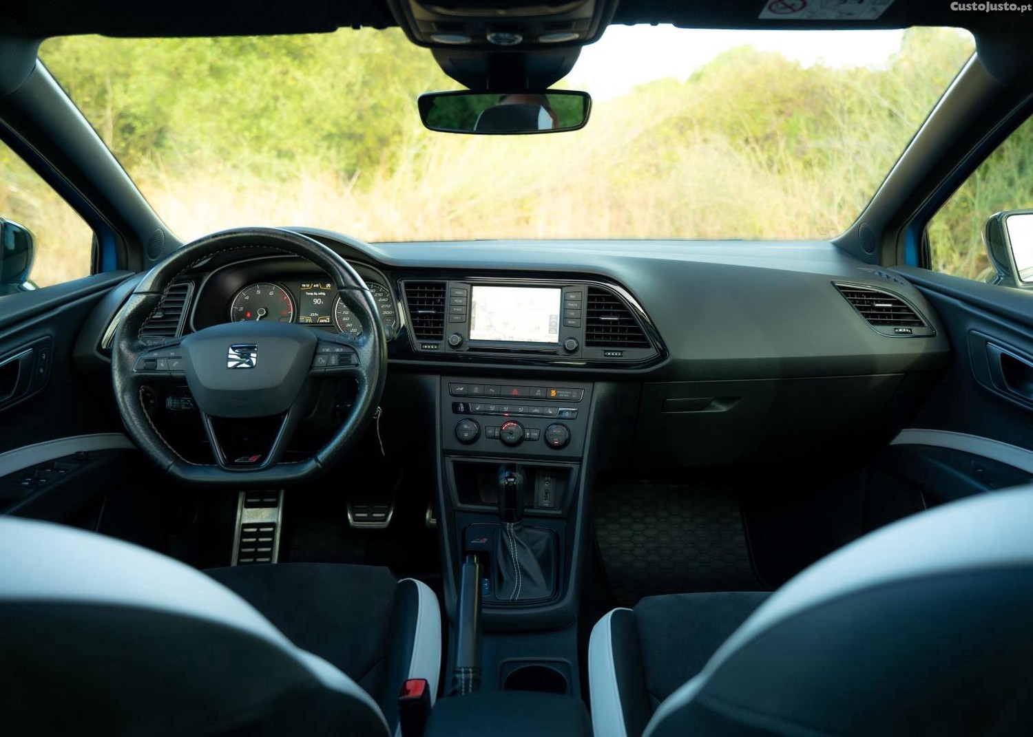 SEAT Leon 2.0 TSI S&S DSG Cupra 290 — fotografia 27