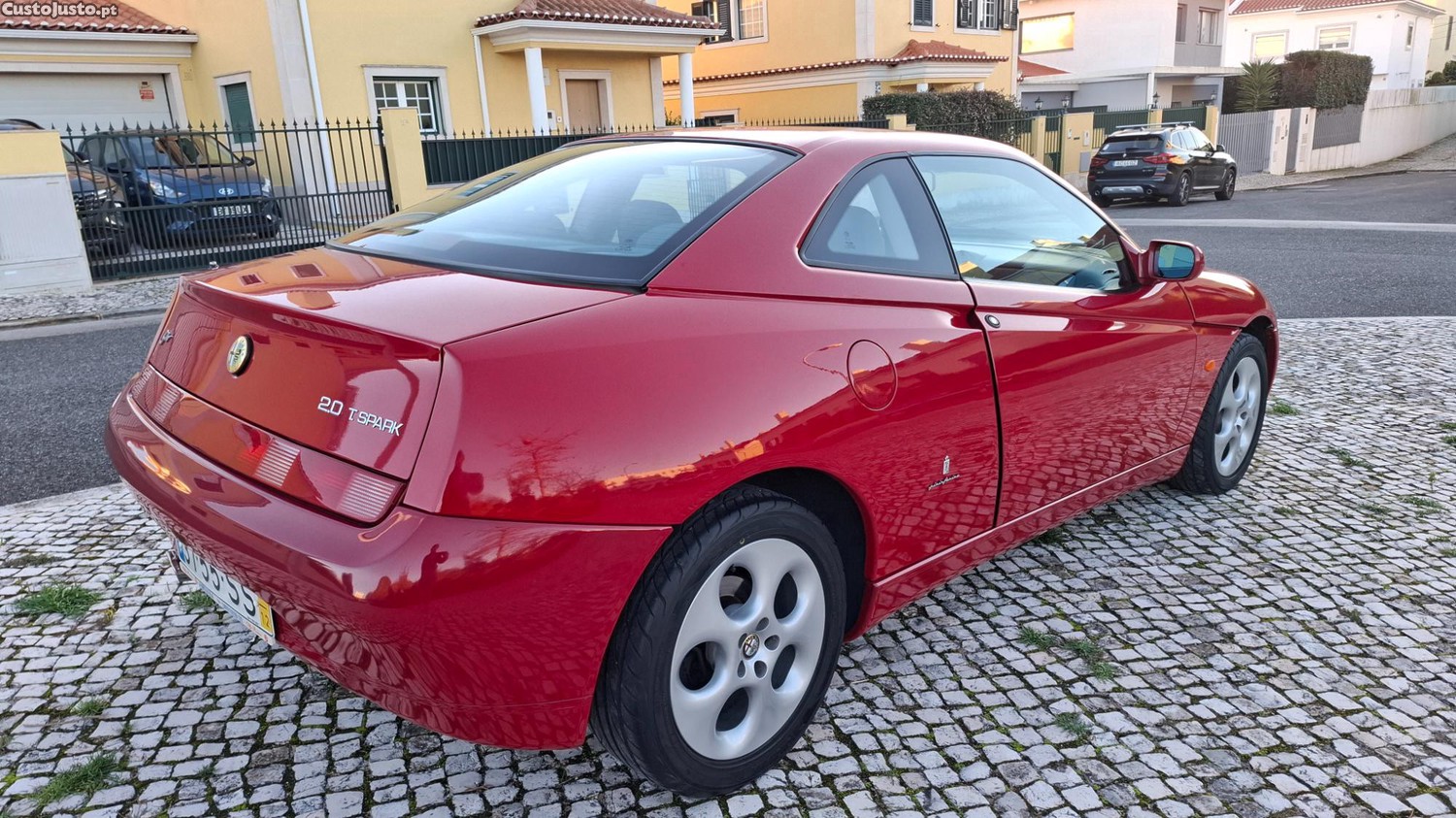 Alfa Romeo GTV 916 2.0 TS — fotografia 10