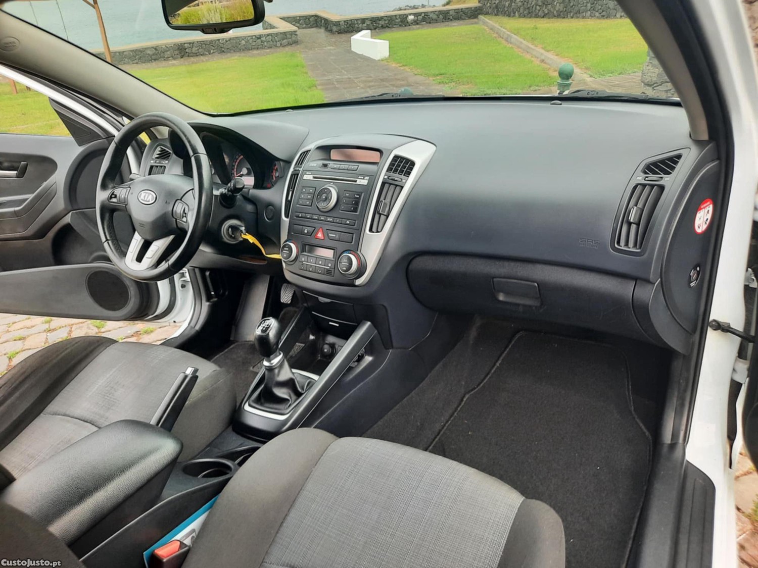 Kia Ceed 1.4 CVVT S-Coupé Ex Sport — photo 3