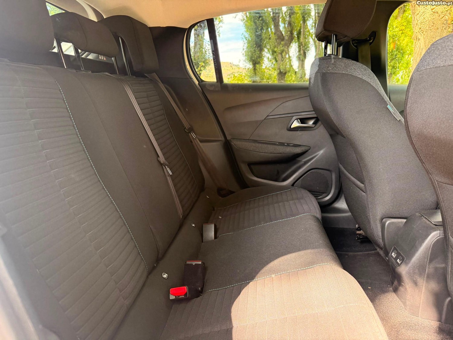 Peugeot 208 50 kWh Style — fotografia 3