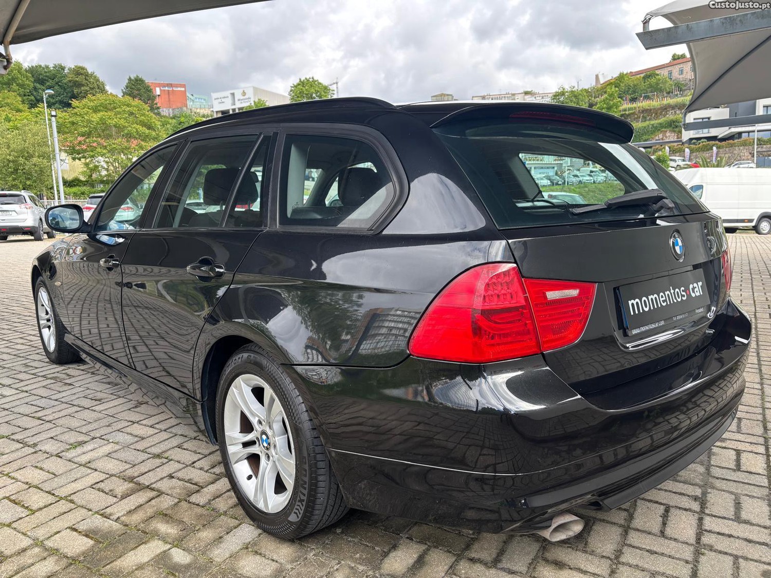 BMW 316 d Touring — photo 2