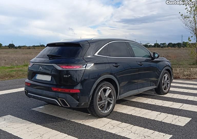 DS 7 7 300 cv 4x4Eat8 E-Tense Hybrid PHEV RIVOLI 1 DONO — fotografia 8