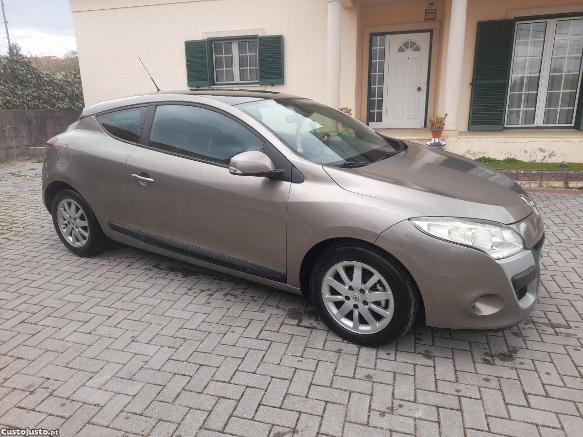 Renault Mégane Coupé — fotografia 6