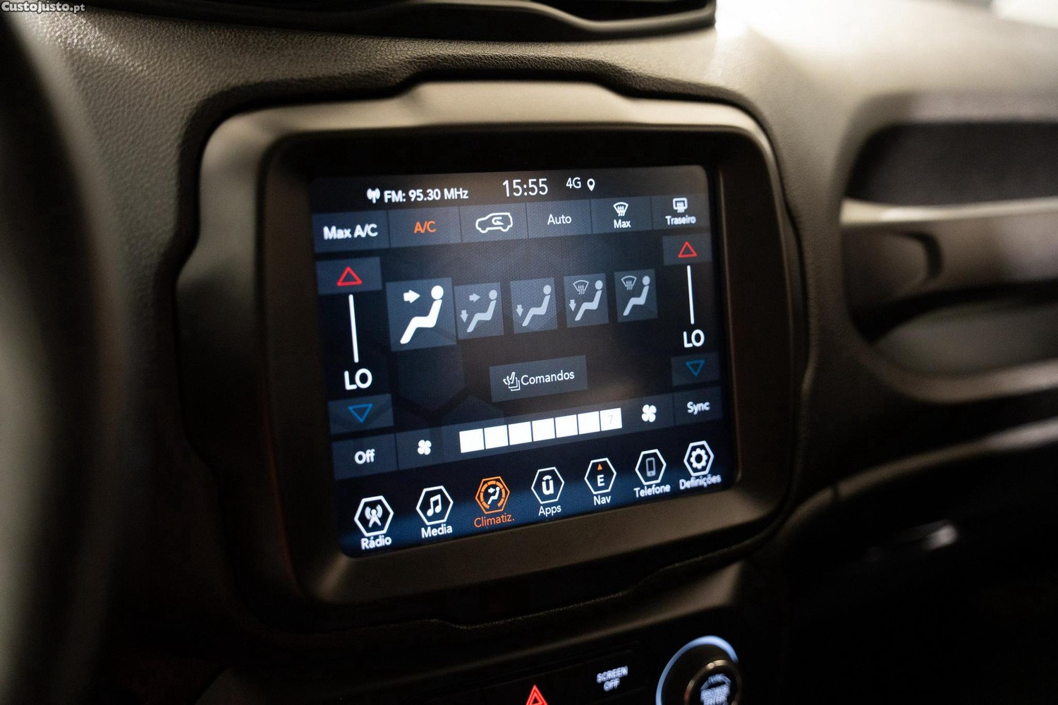 Jeep Renegade 1.3 TG Trailhawk — fotografia 15