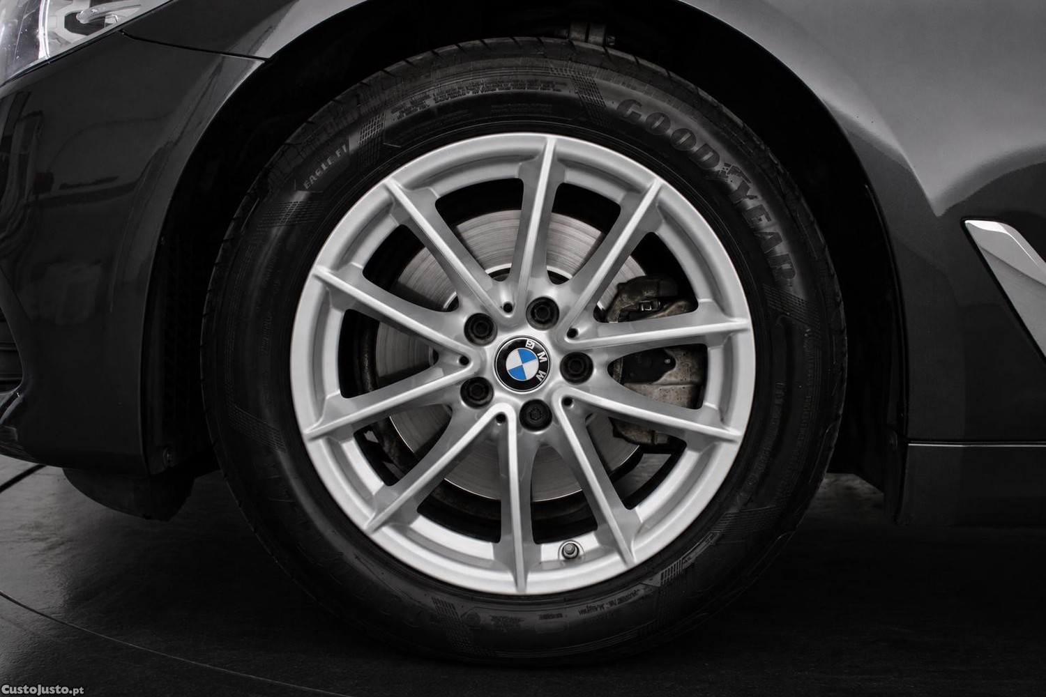 BMW 520 D (AUTO) — fotografia 3