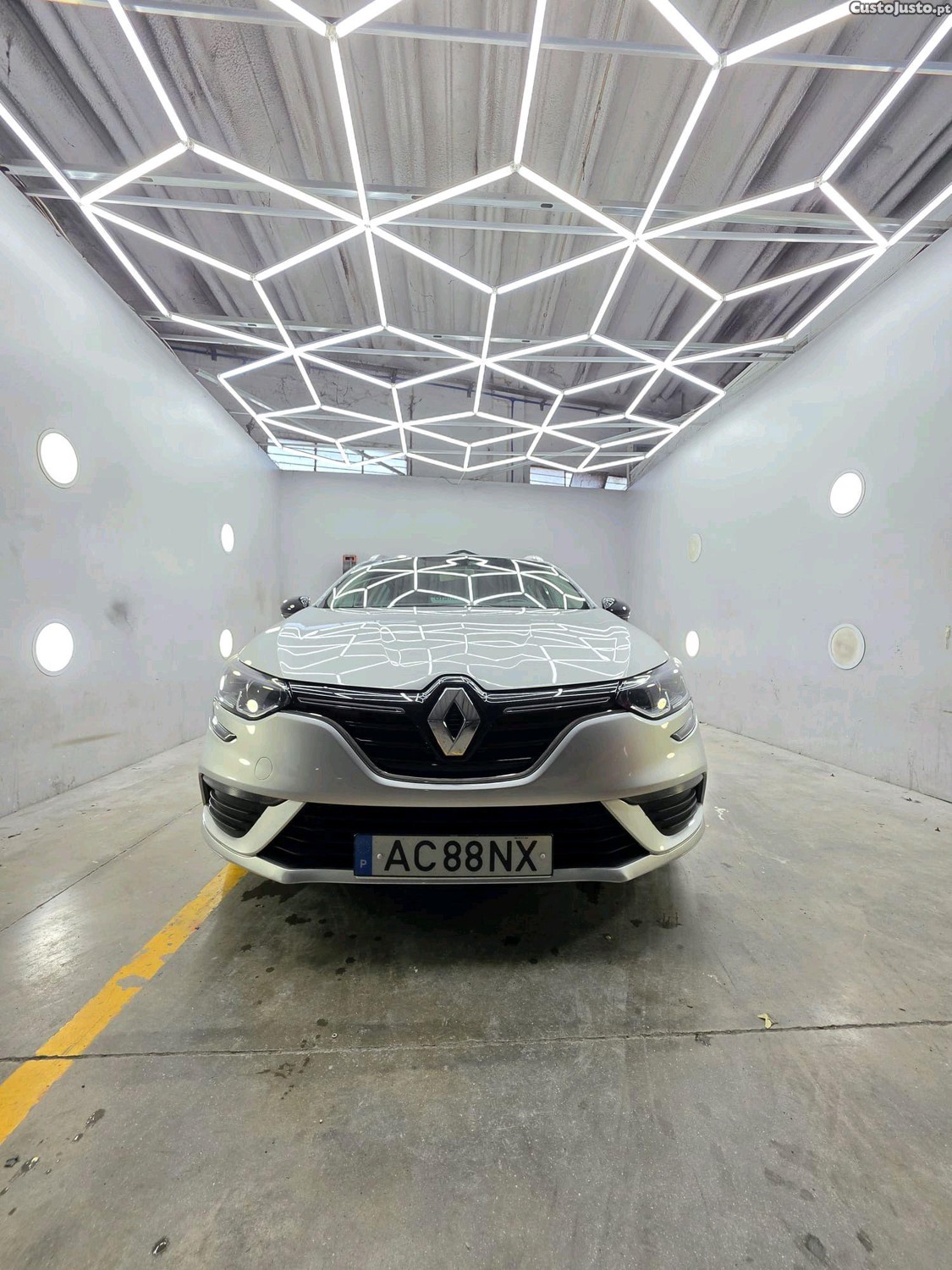 Renault Mégane limited — fotografia 11