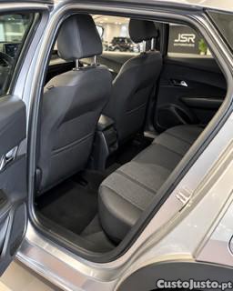 Peugeot 2008 1.2 PureTech Allure — photo 5