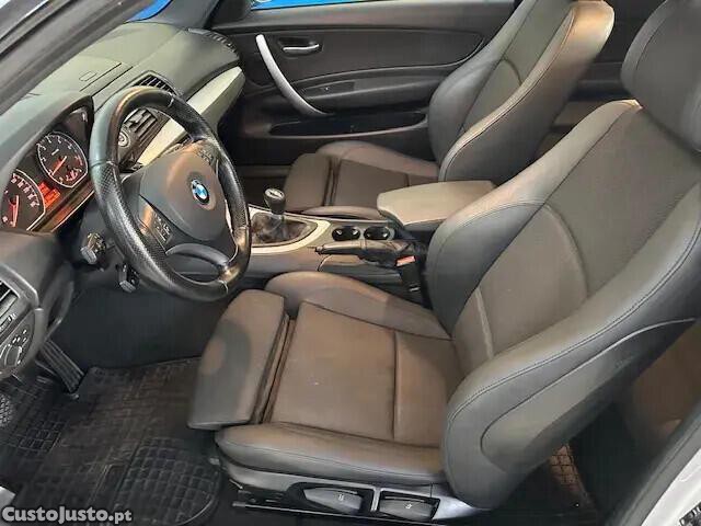 BMW 120 i — fotografia 11