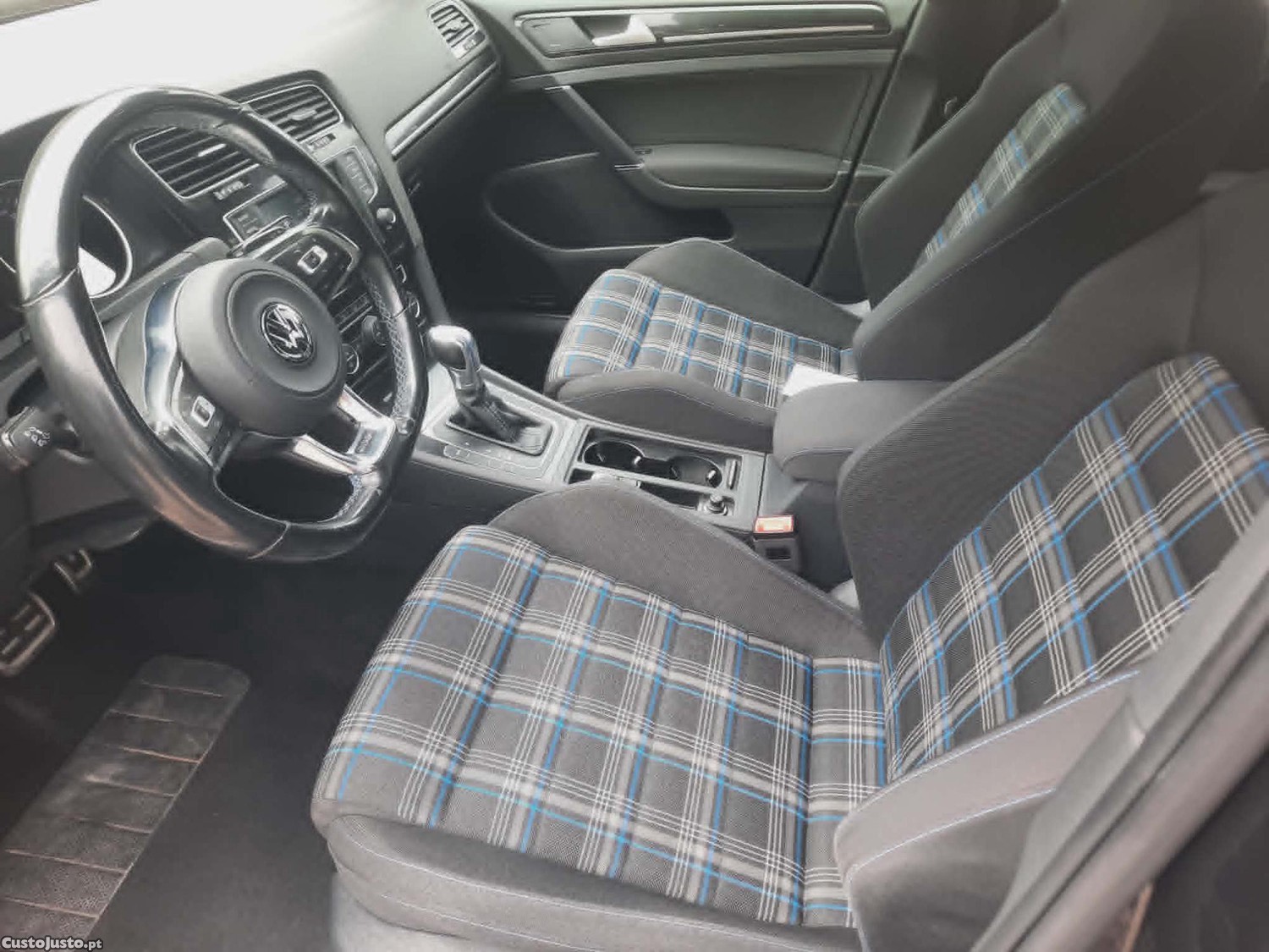 Volkswagen Golf GTE Hibrido/Plug In — fotografia 5