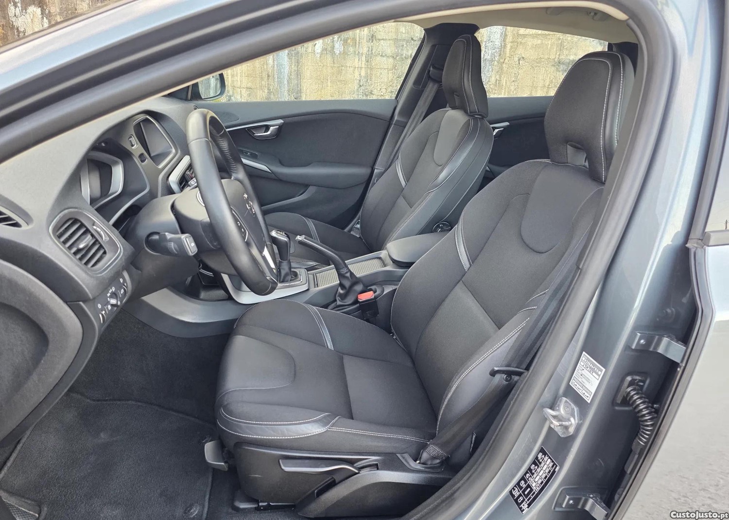 Volvo V40 2.0 D2 Momentum — fotografia 7