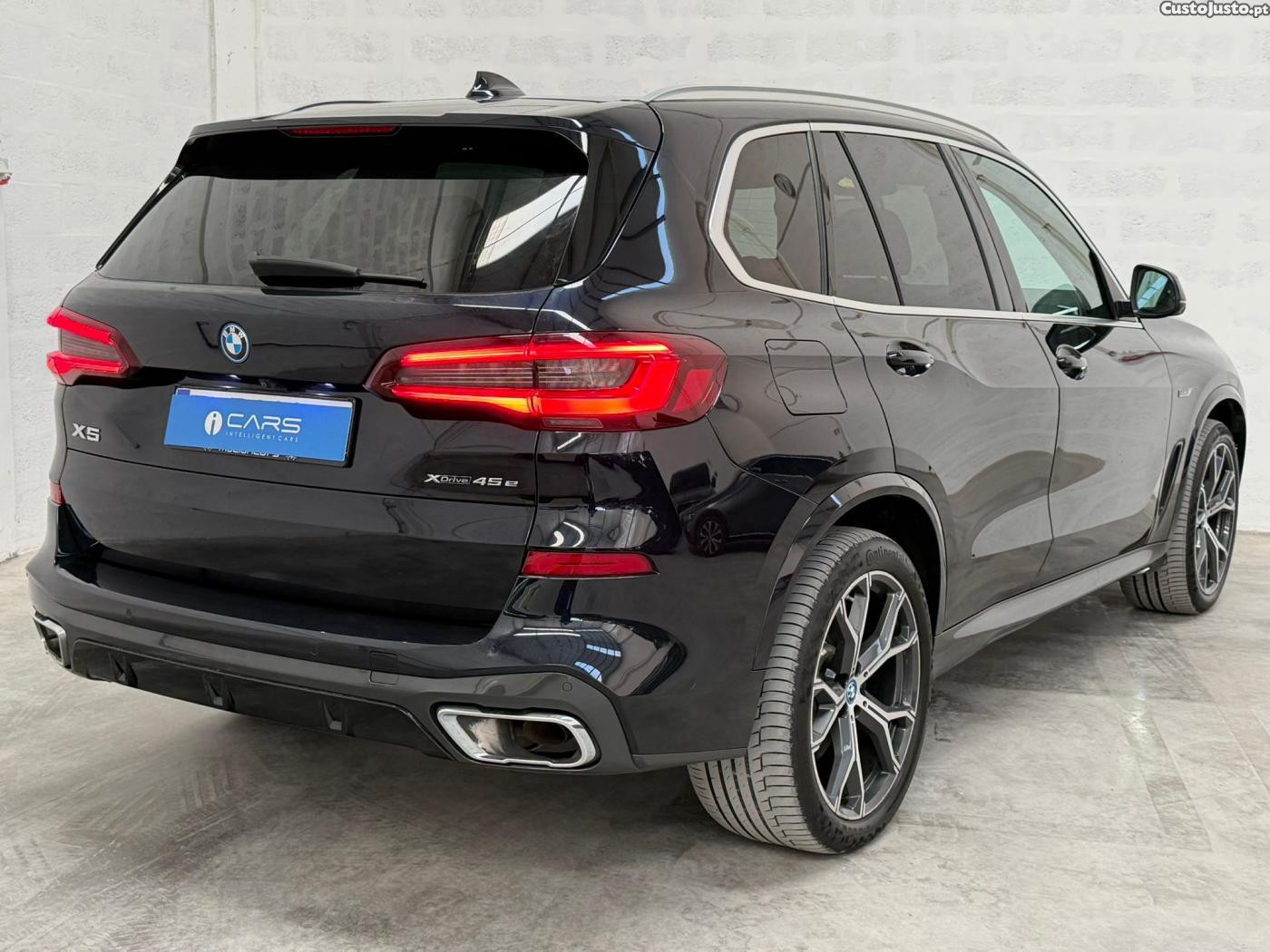 BMW X5 45 e xDrive Pack M — fotografia 16