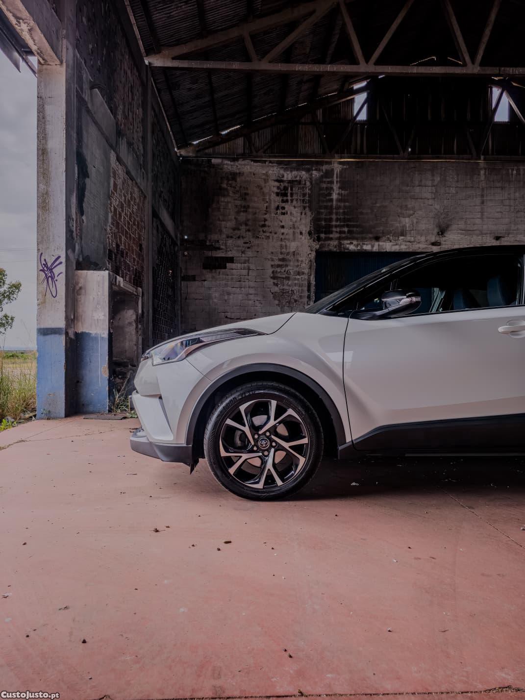 Toyota C-HR 1.2T 116cv - 18 — photo 3