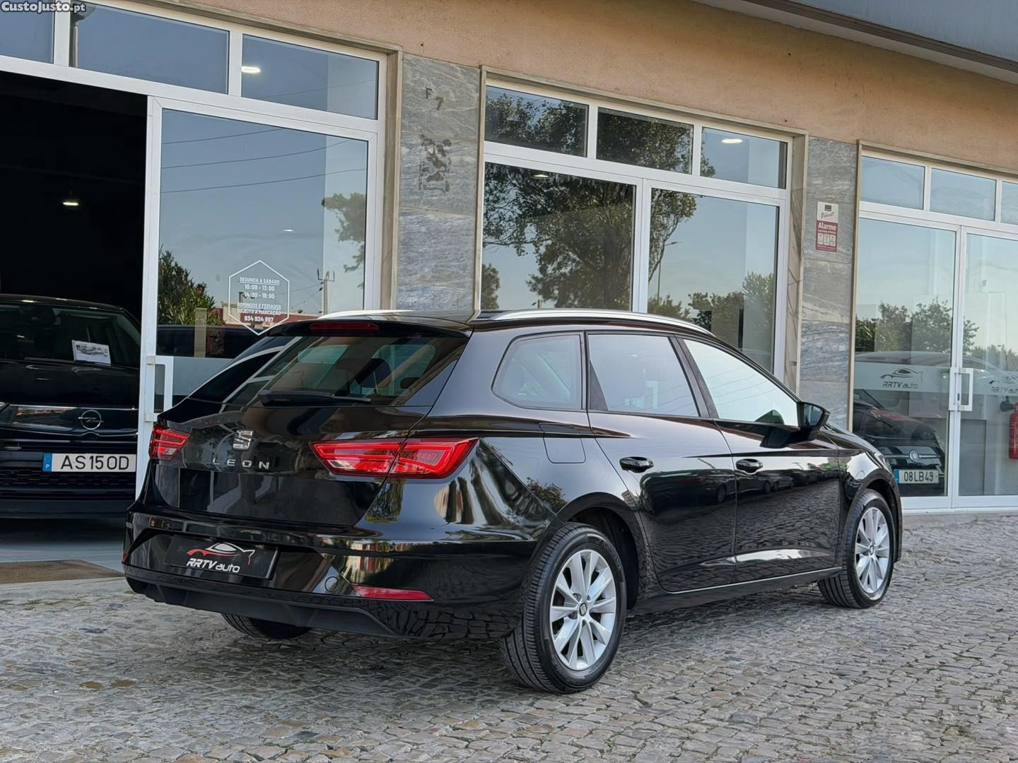 SEAT Leon 1.6 TDI Style S/S — fotografia 16
