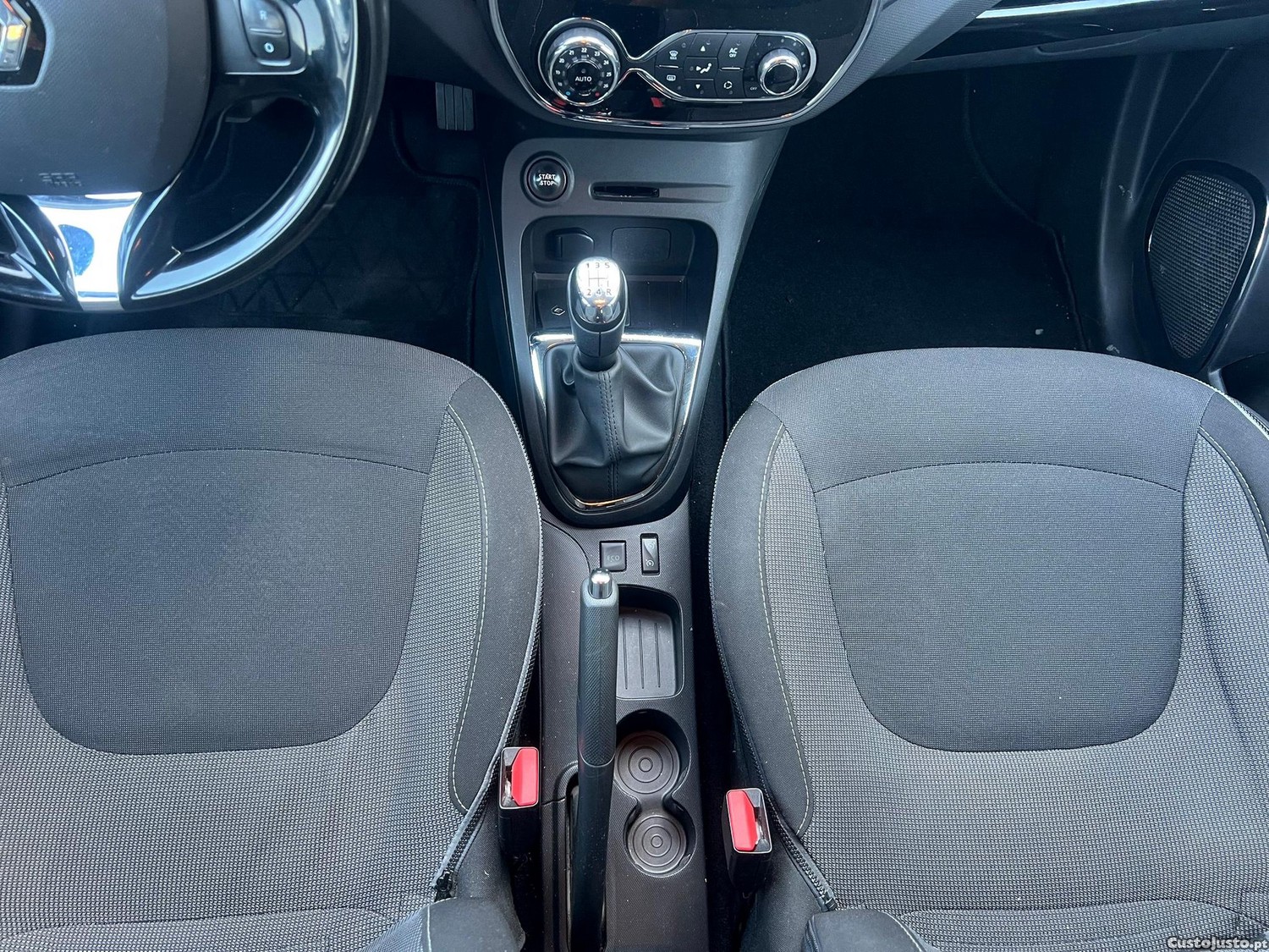 Renault Captur 1.5 dCi Sport — fotografia 8