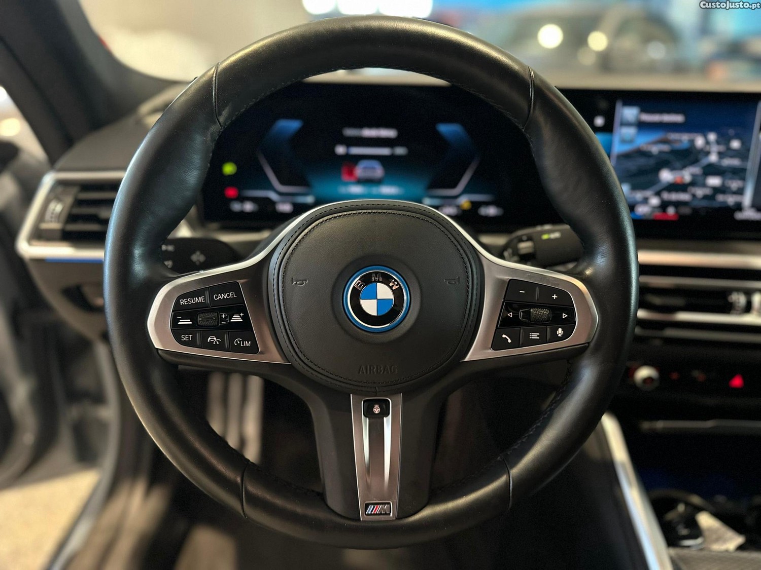 BMW i4 eDrive40 Pack Desportivo M — fotografia 16