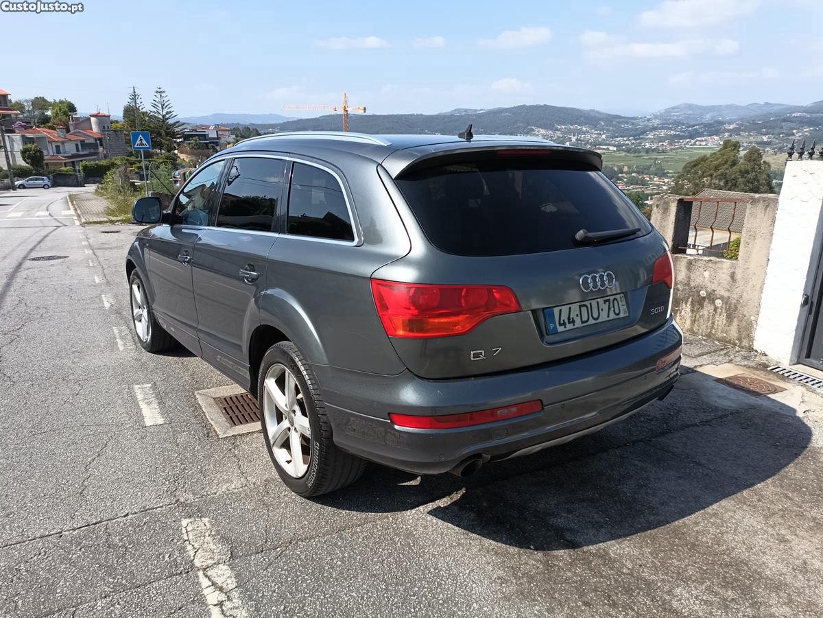 Audi Q7 V6 3.0TDI — fotografia 7