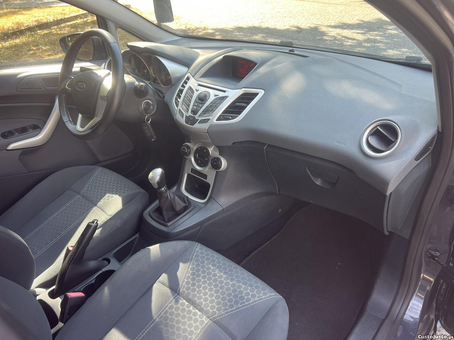 Ford Fiesta Titanium — fotografia 3