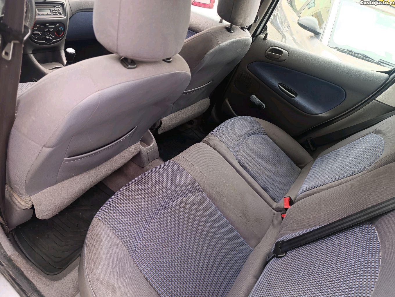 Peugeot 206 1.100 i xs — fotografia 8