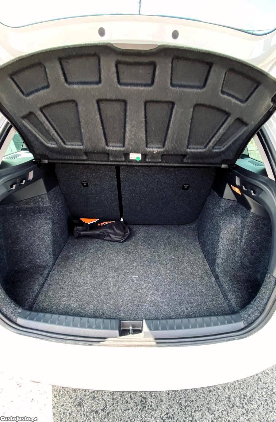 SEAT Ibiza St — fotografia 3