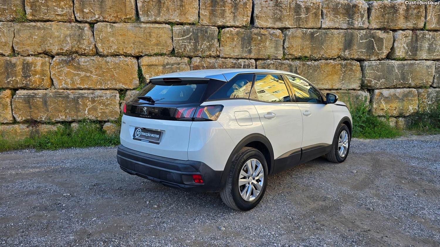 Peugeot 3008 1.5 BlueHDi Active — fotografia 29