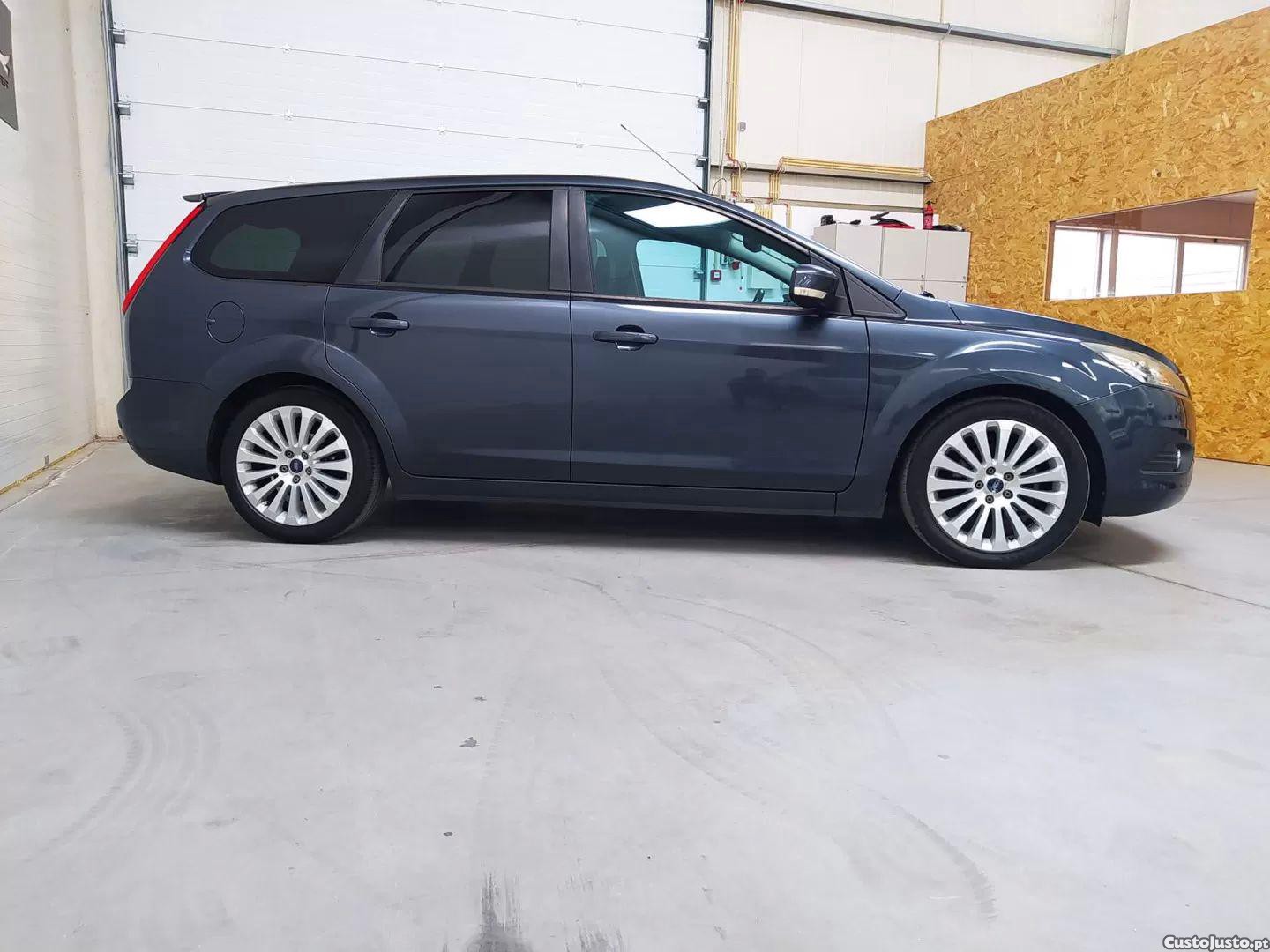 Ford Focus 1.6 tdci titanium 17 - 08 — photo 5