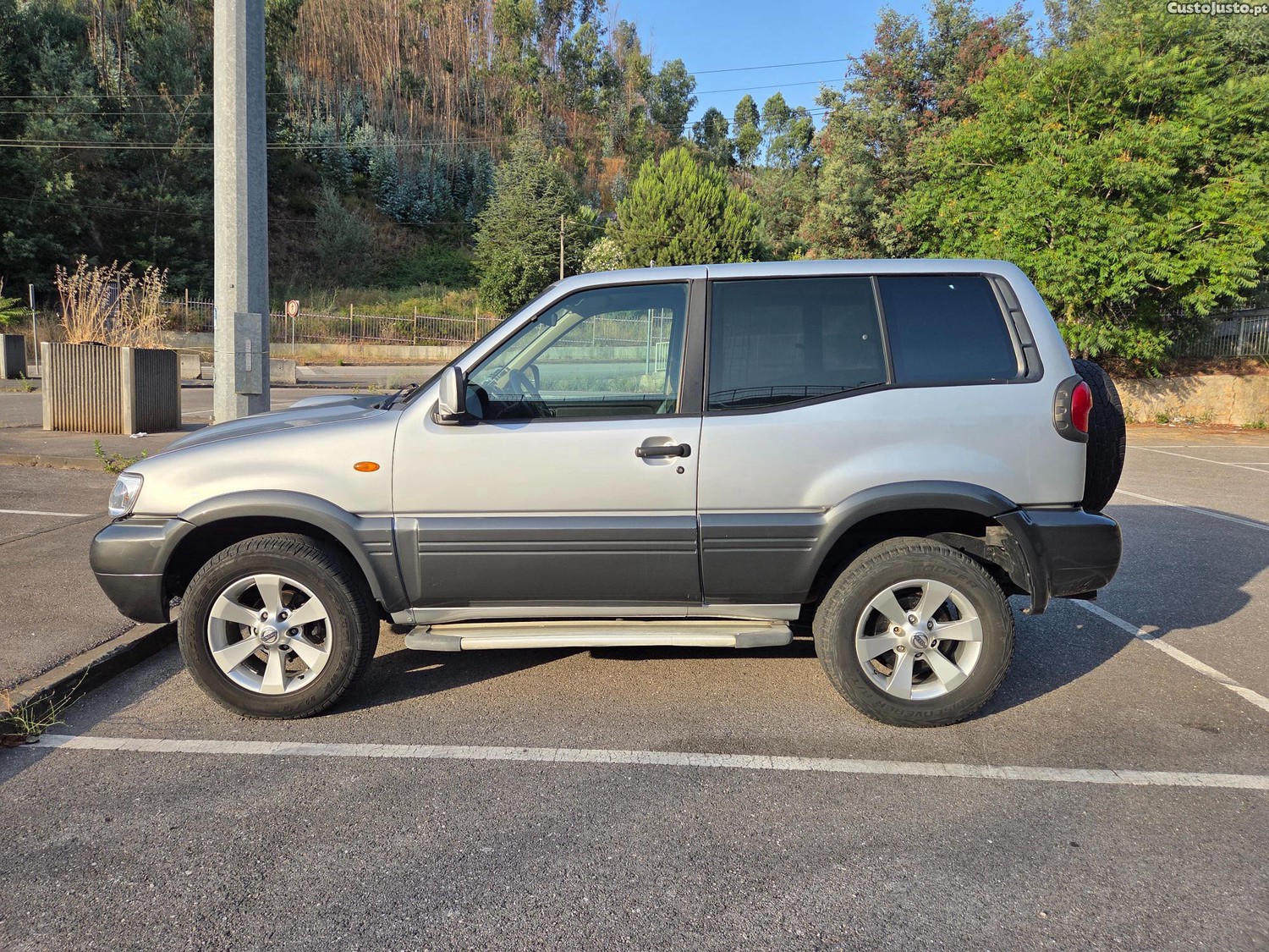 Nissan Terrano 3.0 Di — fotografia 5