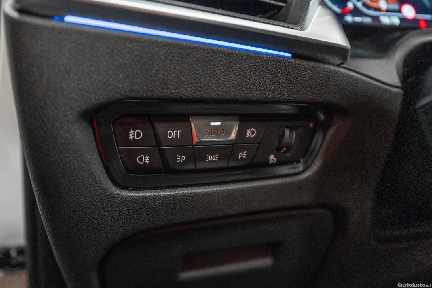 BMW 330 i Aut. M Sport — fotografia 8