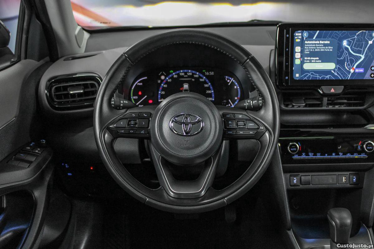 Toyota Yaris 1.5 HDF Luxury — photo 4