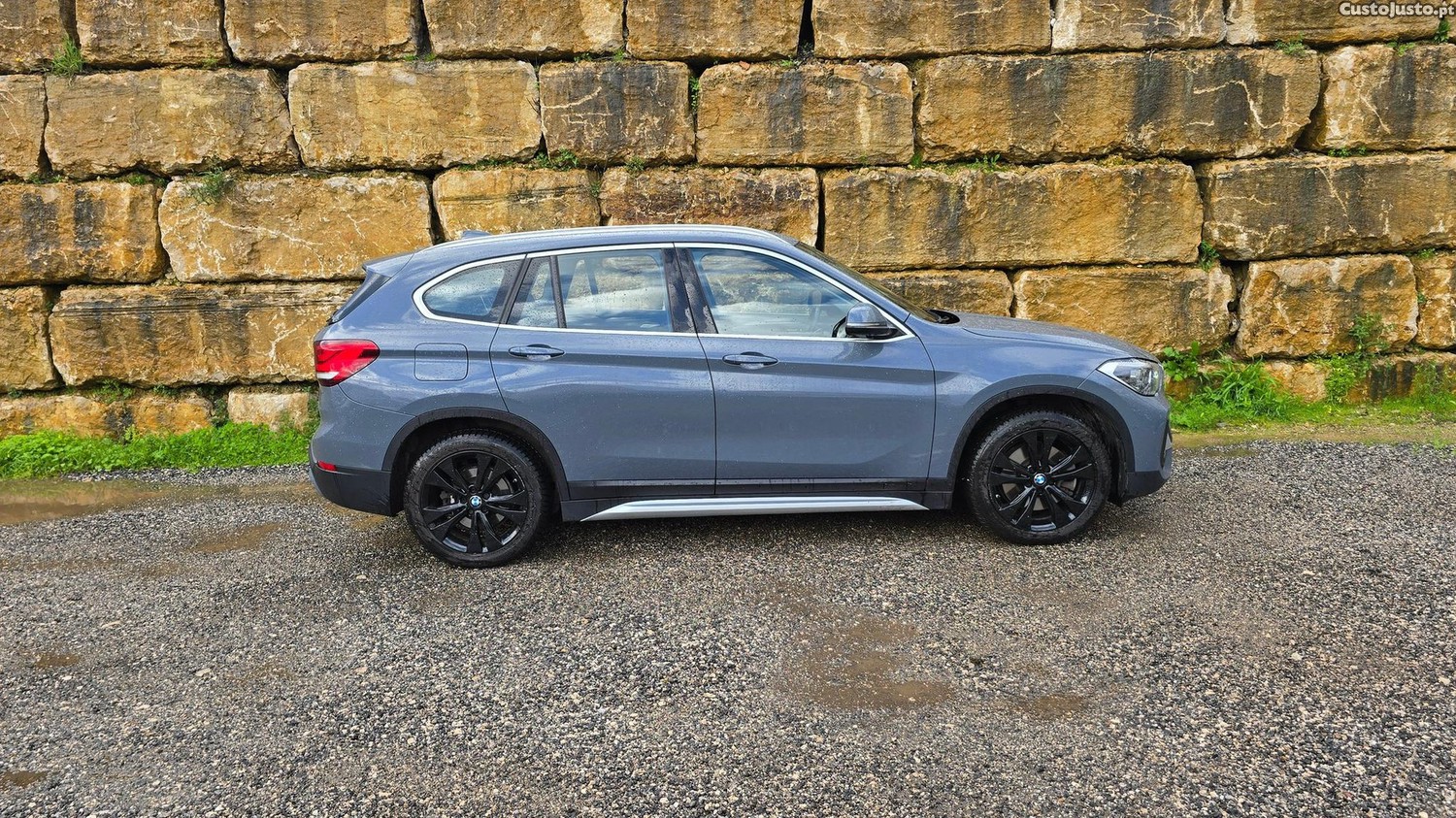 BMW X1 xDrive25e - 21 — photo 4