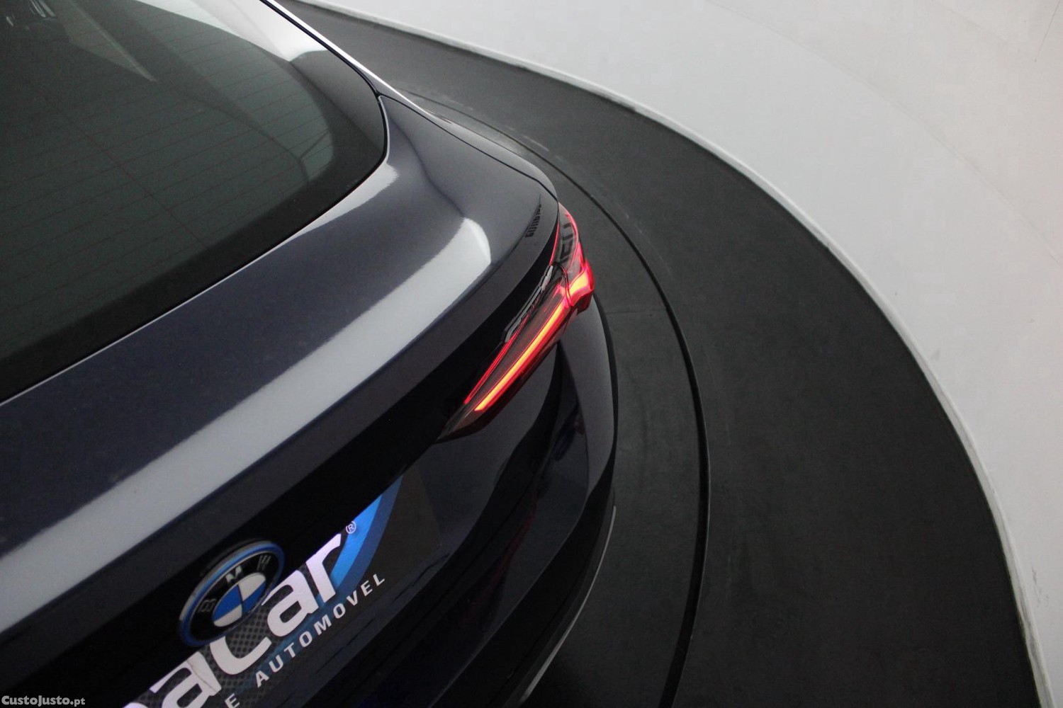 BMW i4 G26 40 E DRIVE 83.9 kWh (AUTO) — fotografia 3