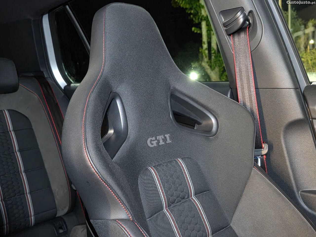 Volkswagen Golf 7 GTI CLUBSPORT 265CV — fotografia 4