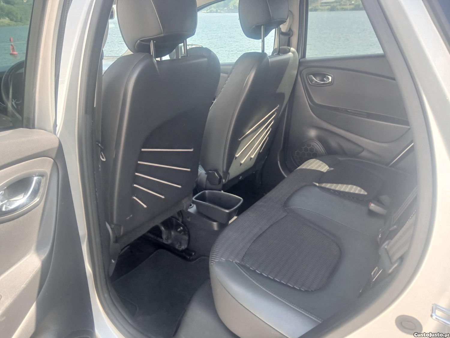 Renault Captur 1.5dci exclusive 110cv — fotografia 4