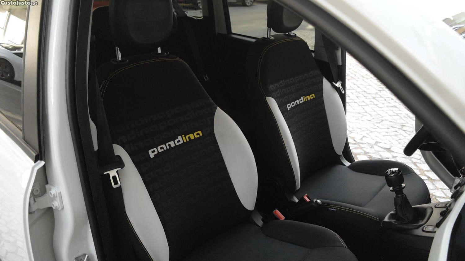 Fiat Panda Pandina 1.0 Hybrid — fotografia 5