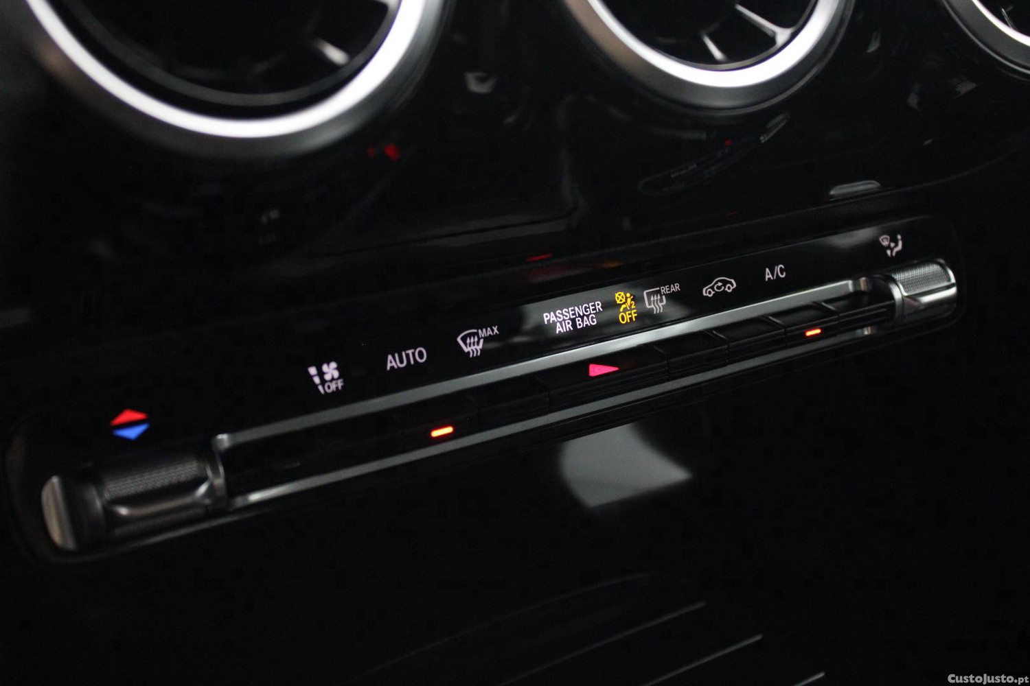 Mercedes-Benz CLA 180 D SHOOTING BRAKE STYLE AUTO — fotografia 25