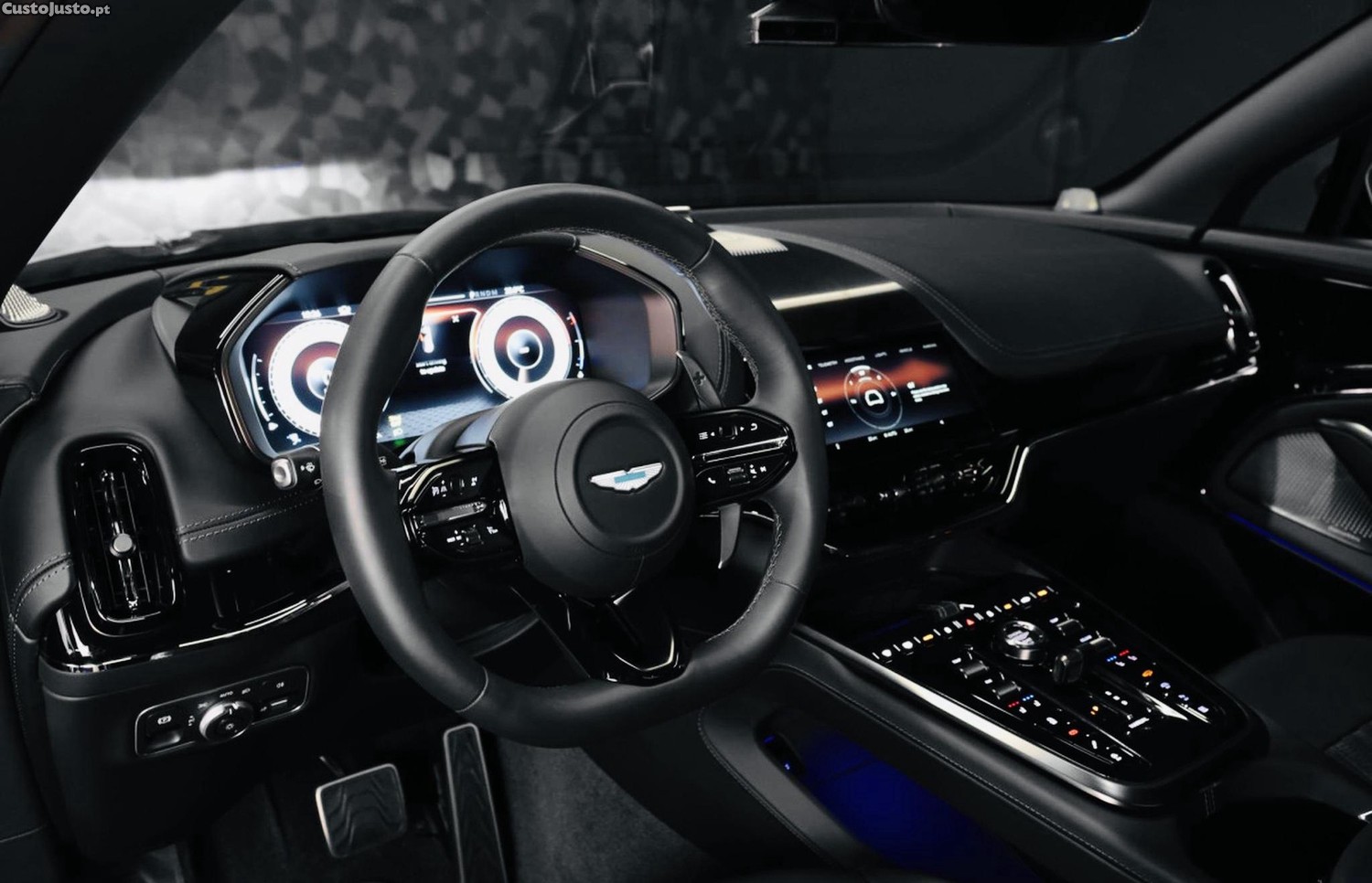 Aston Martin DB X 707 — photo 4