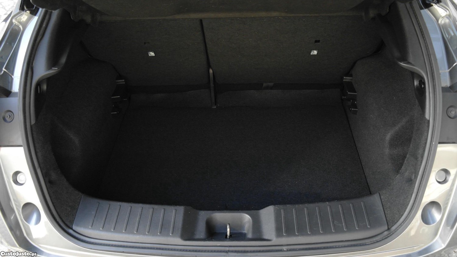 Nissan Juke 1.0 DIG-T Enigma — fotografia 16