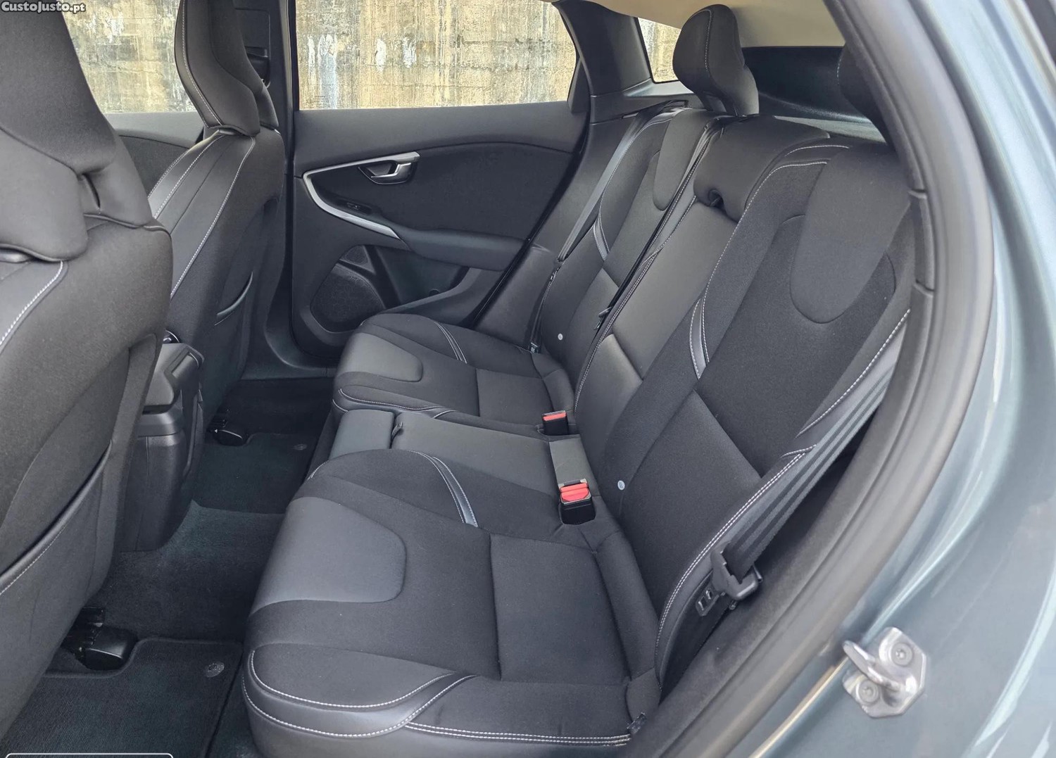 Volvo V40 2.0 D2 Momentum — fotografia 6