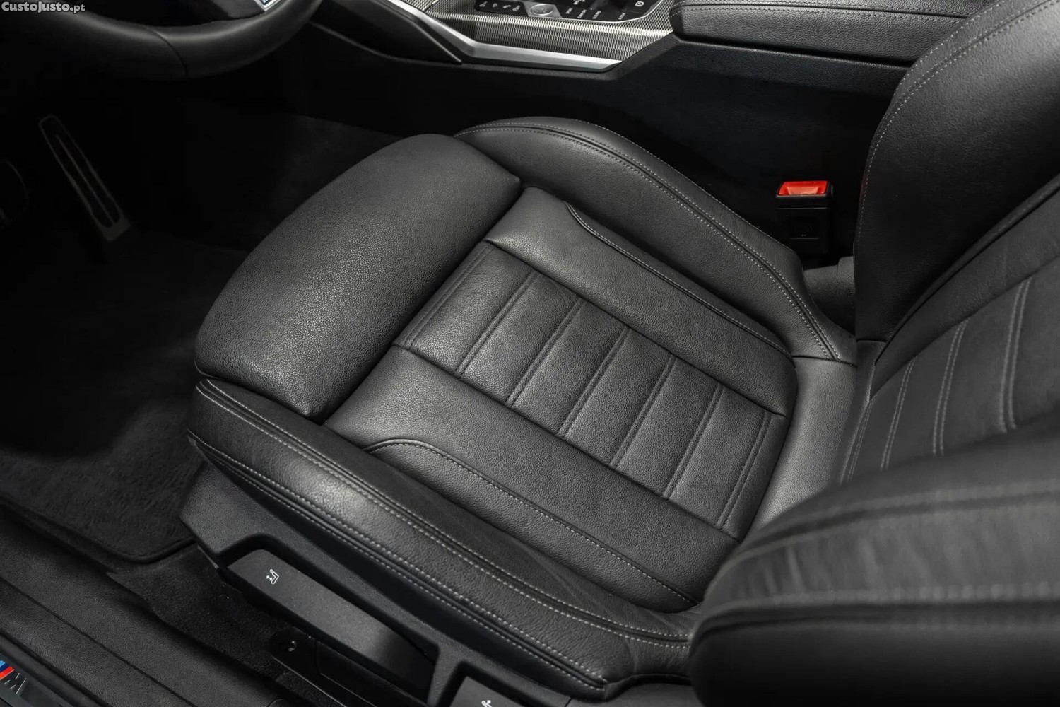 BMW 330 i Aut. M Sport — fotografia 4
