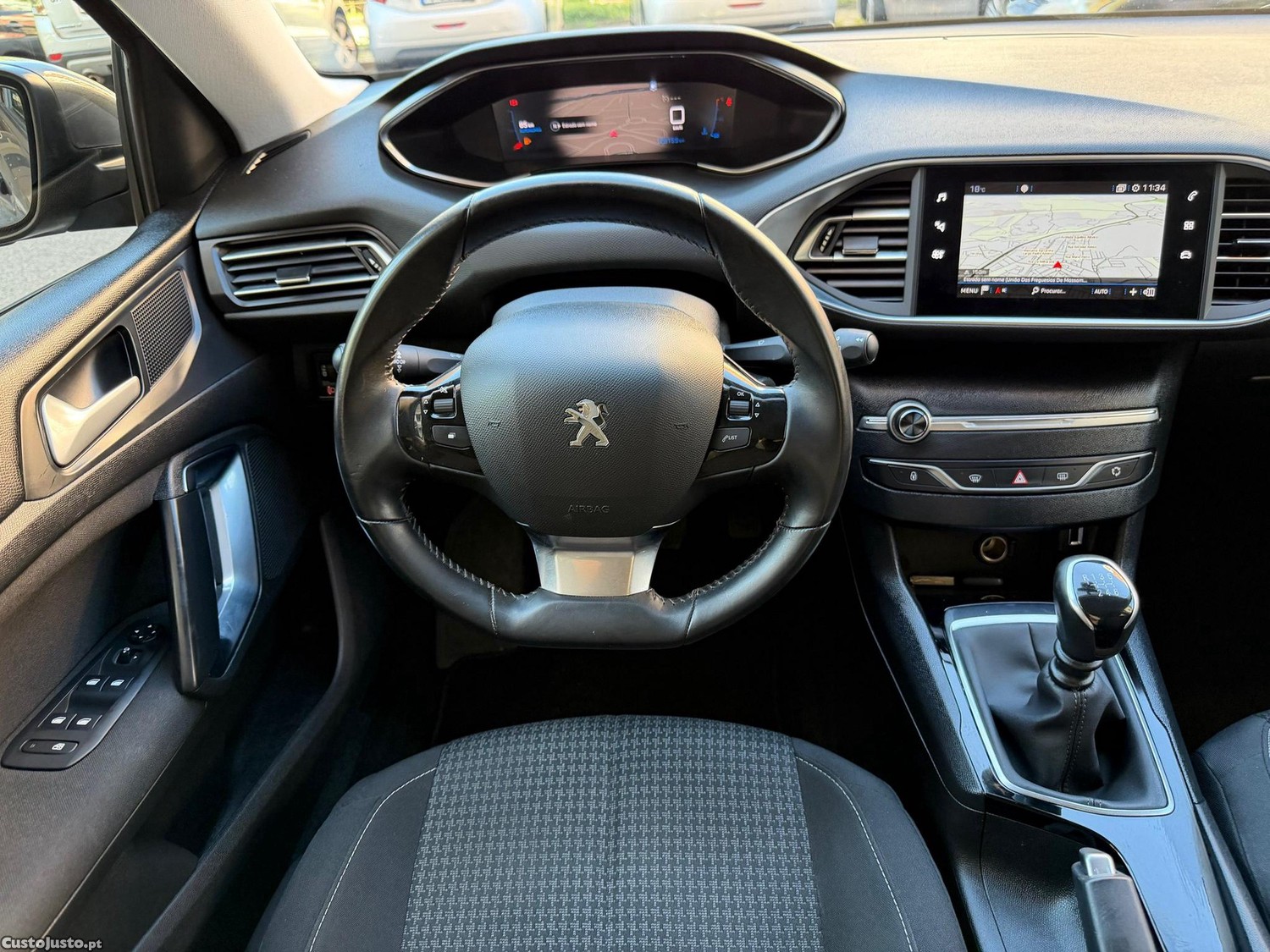 Peugeot 308 SW 1.5 BlueHDi Active — fotografia 16