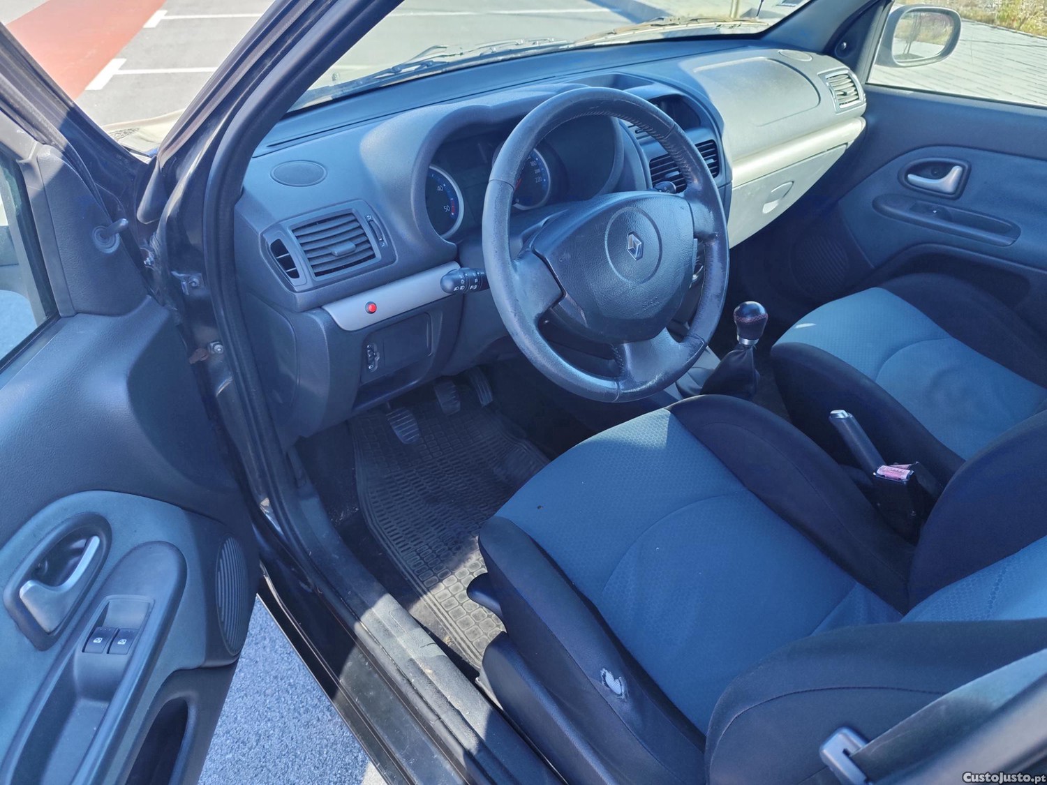 Renault Clio 1.5DCI — fotografia 4
