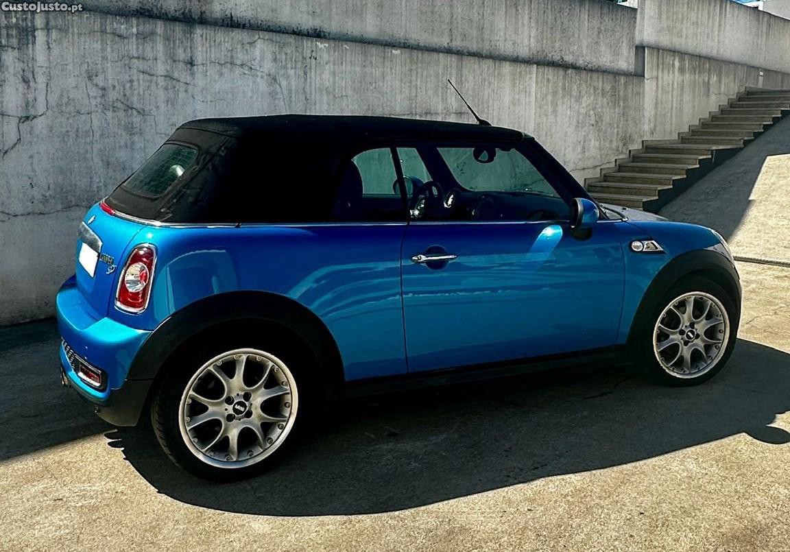 MINI Cabrio 2.0 Cooper SD 143 CV — fotografia 4