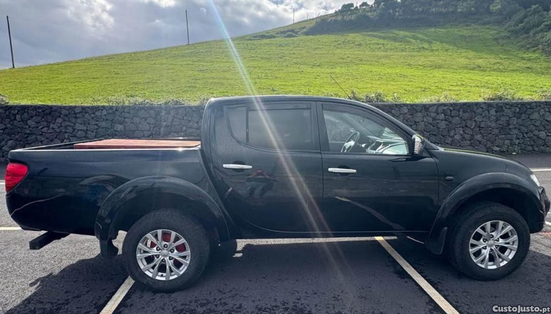 Mitsubishi L200 4X4 — photo 2