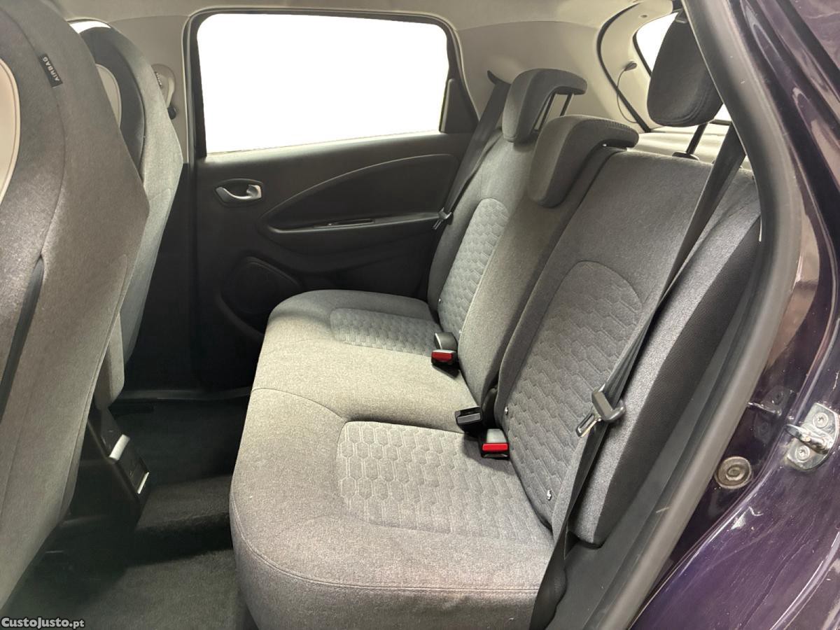 Renault Zoe Evolution 52 kWh — fotografia 3