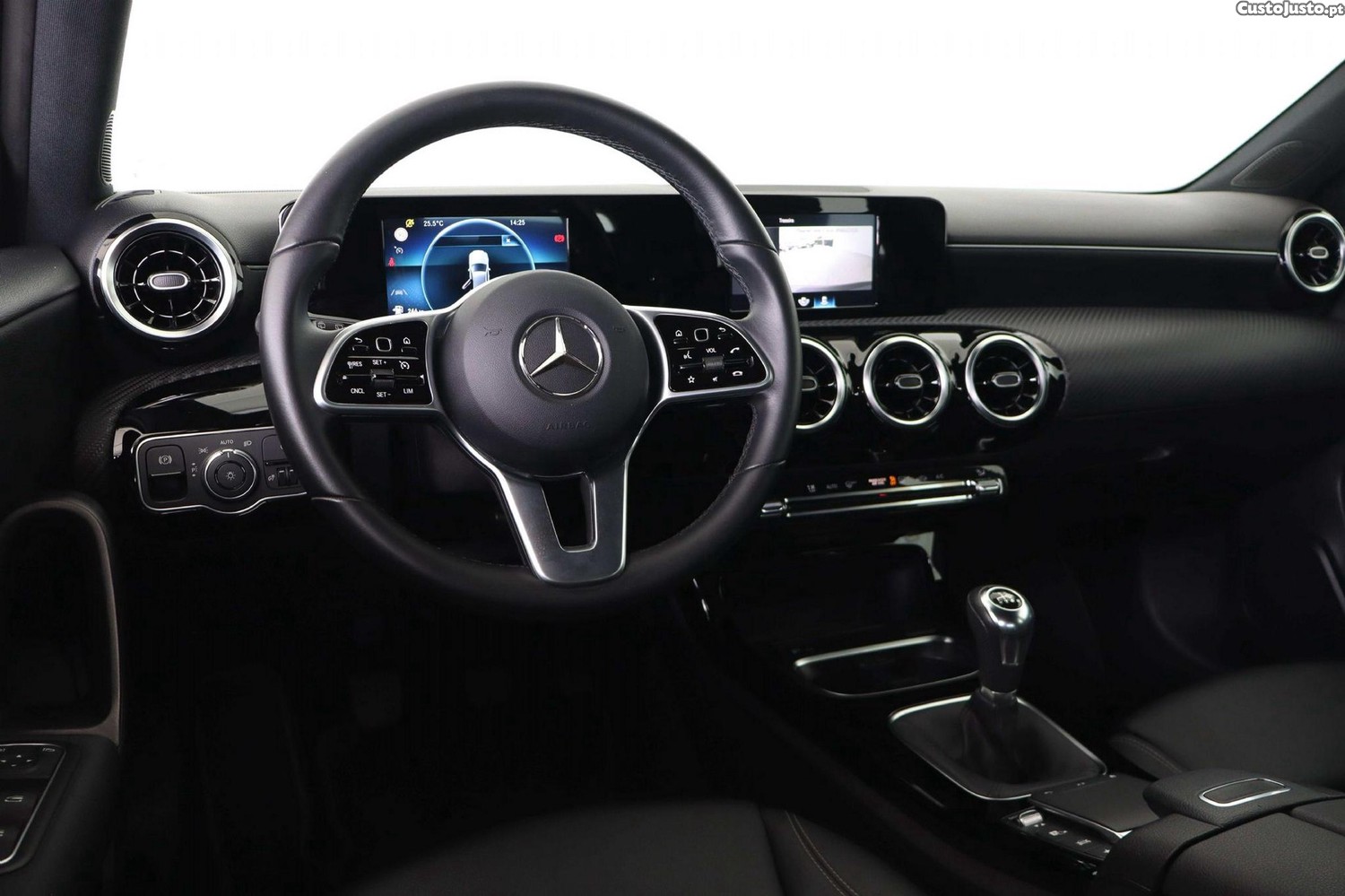 Mercedes-Benz A 160 d Style — fotografia 12